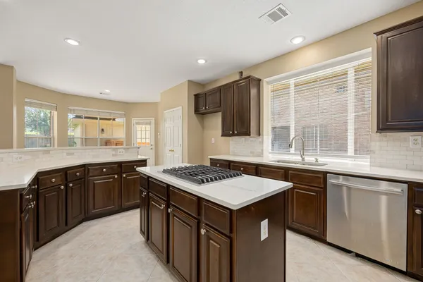 $3,000 | 1919 Valleria Court, Sugar Land, TX 77479