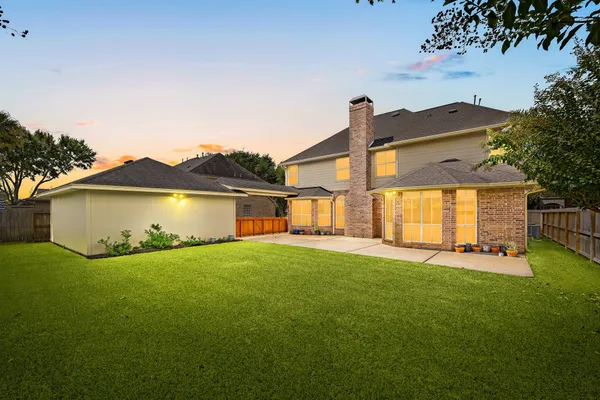 $3,000 | 1919 Valleria Court, Sugar Land, TX 77479