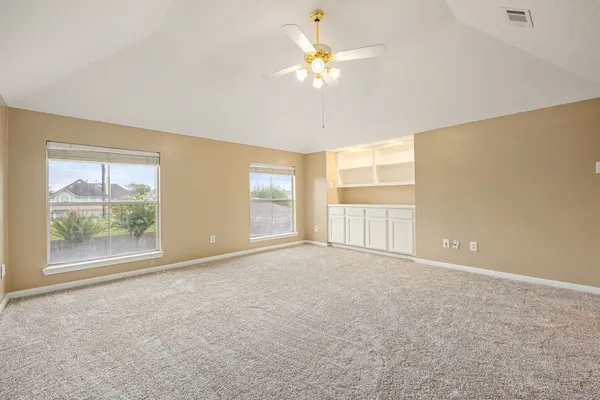 $3,000 | 1919 Valleria Court, Sugar Land, TX 77479