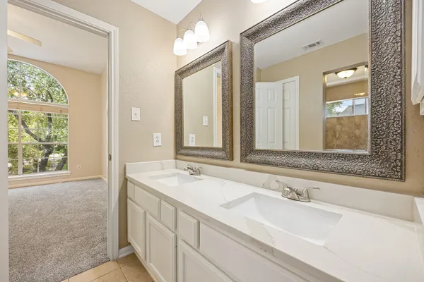 $3,000 | 1919 Valleria Court, Sugar Land, TX 77479