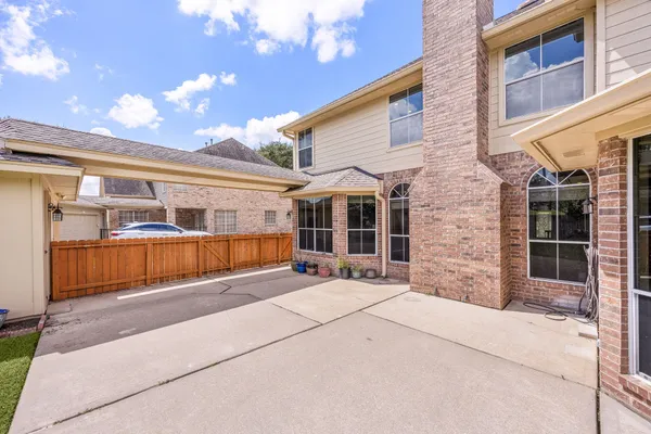 $3,000 | 1919 Valleria Court, Sugar Land, TX 77479