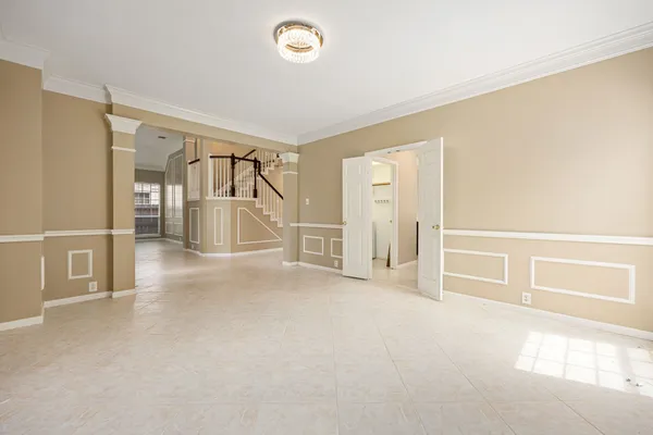 $3,000 | 1919 Valleria Court, Sugar Land, TX 77479