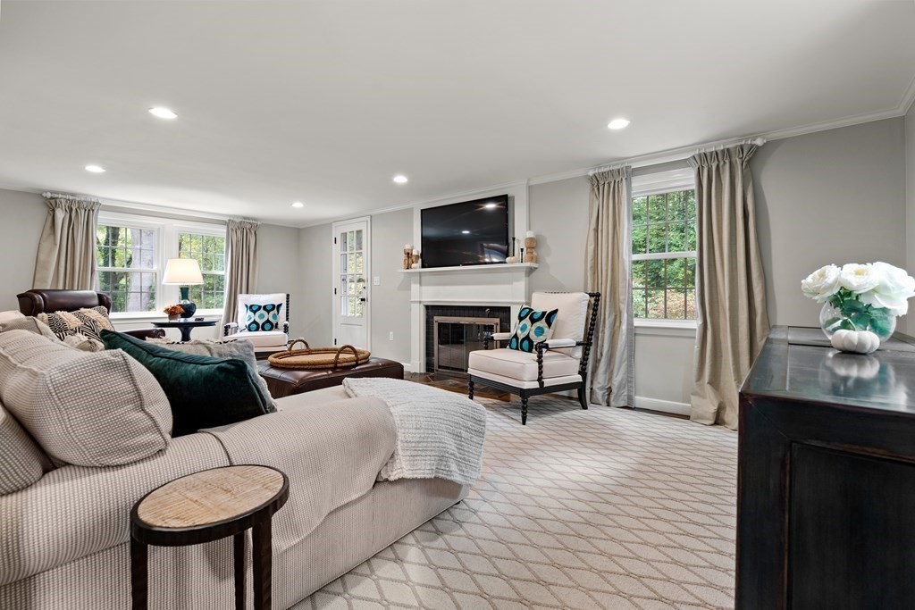 14 Sedgemeadow Road Wayland, MA 01778 - Photo 5 of 24