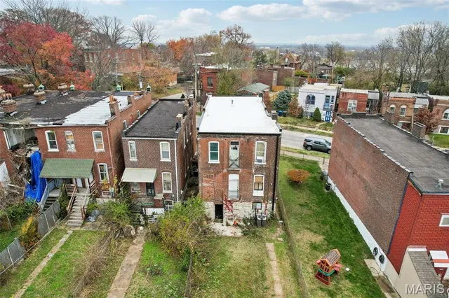 $129,900 | 3833 Marine Avenue, St. Louis, MO 63118