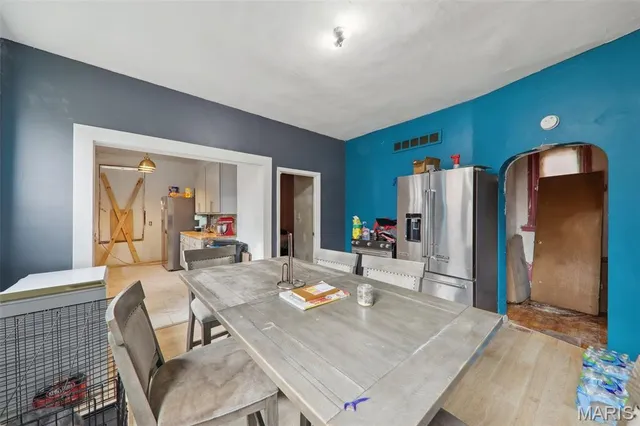 $129,900 | 3833 Marine Avenue, St. Louis, MO 63118