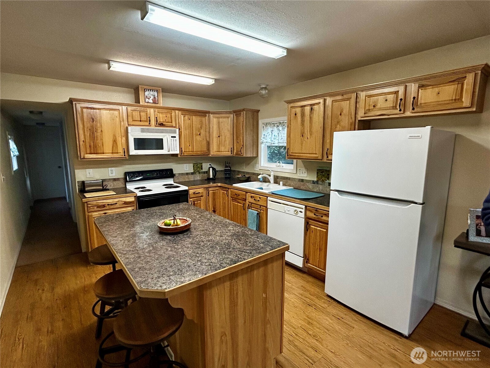 491 Mill Road, Unit 33 Sequim, WA 98382 - Photo 5 of 13 Gallery Image 5