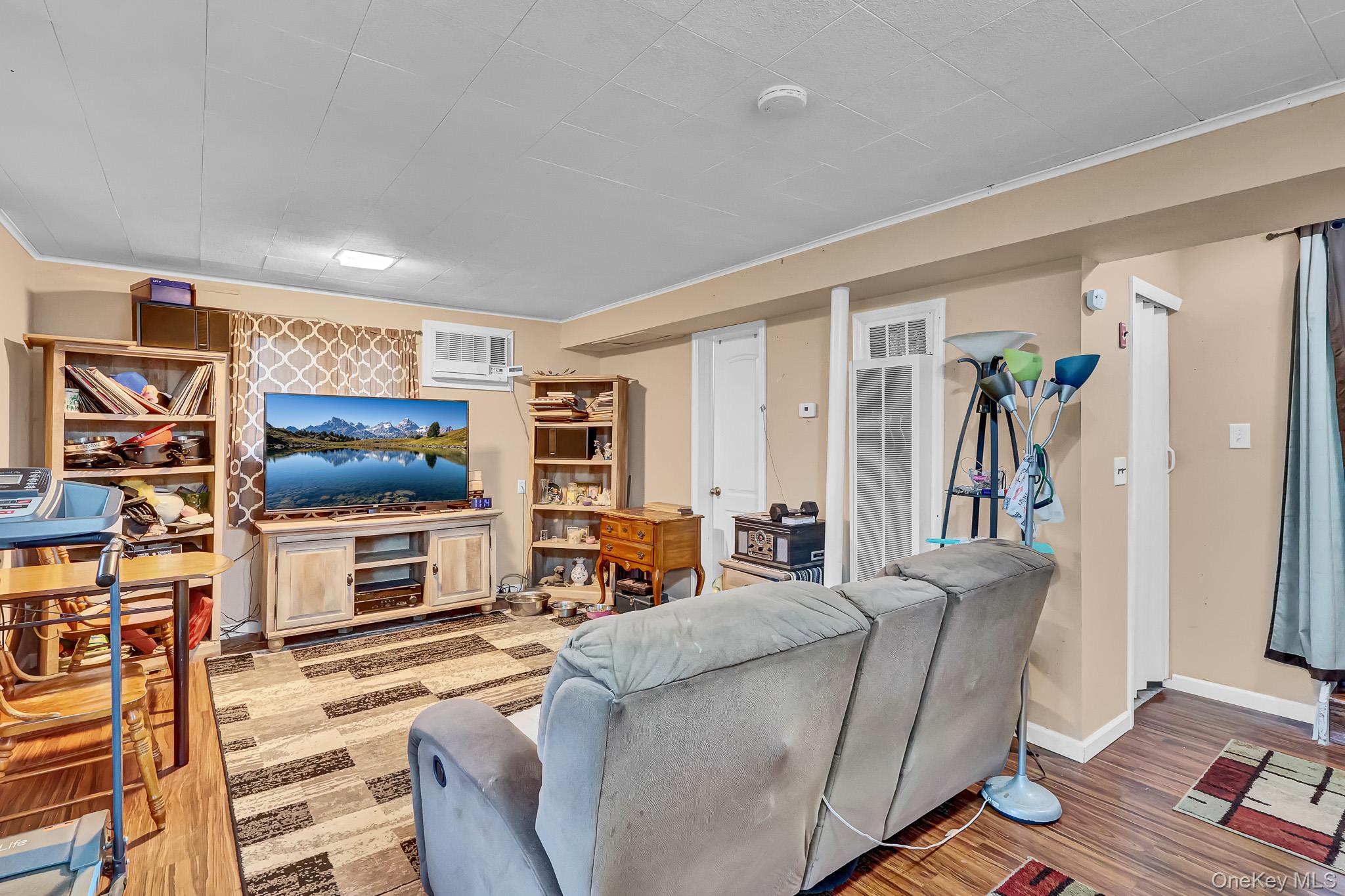 24 Charter Road Selden, NY 11784 - Photo 15 of 27 Gallery Image 15