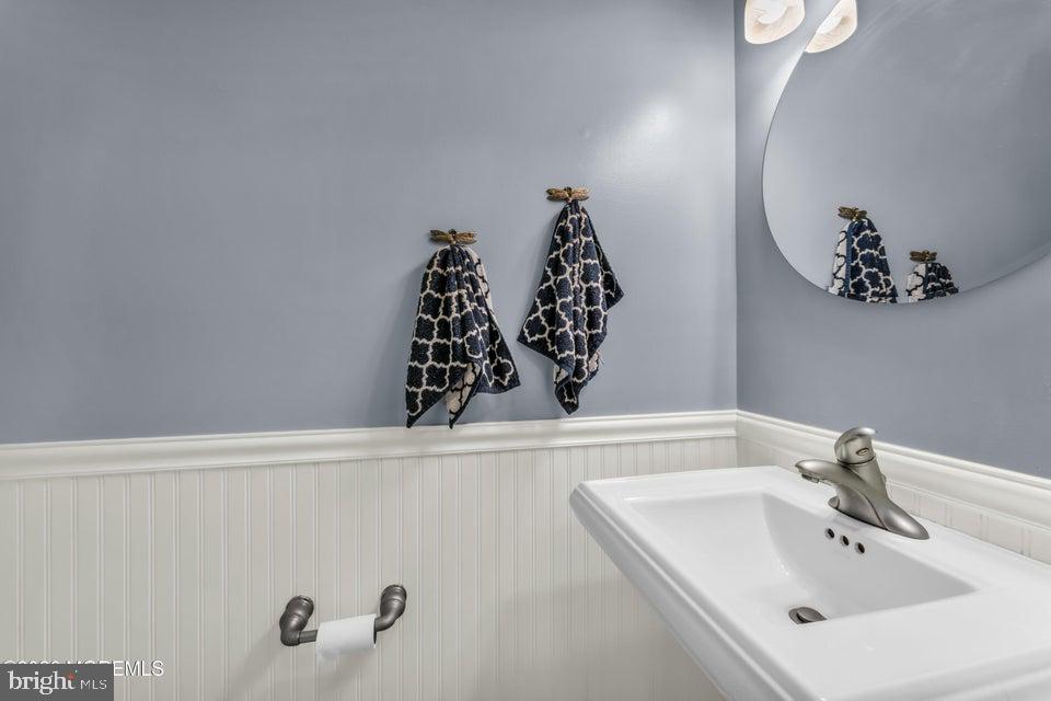 10 Cobblestone Court Howell, NJ 07731 - Photo 8 of 32