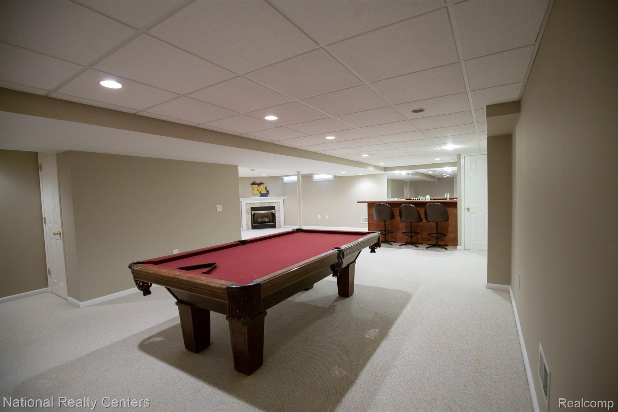 3035 Quail Ridge Circle Rochester, MI 48309 - Photo 46 of 54 Entertainment area