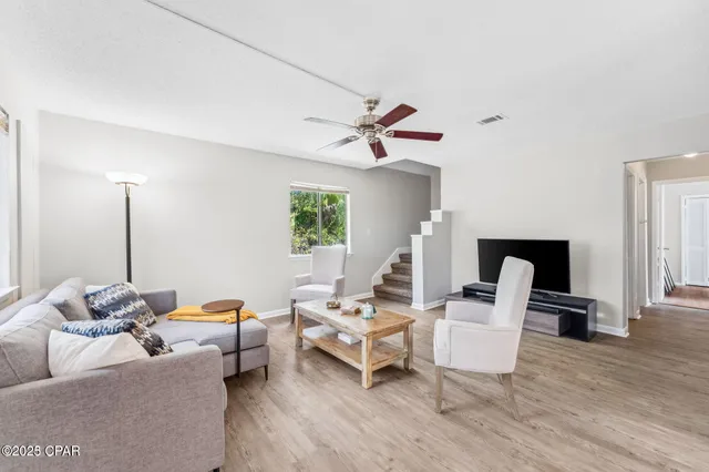 $1,800 | 206 North Arnold Road, Panama City Beach, FL 32413