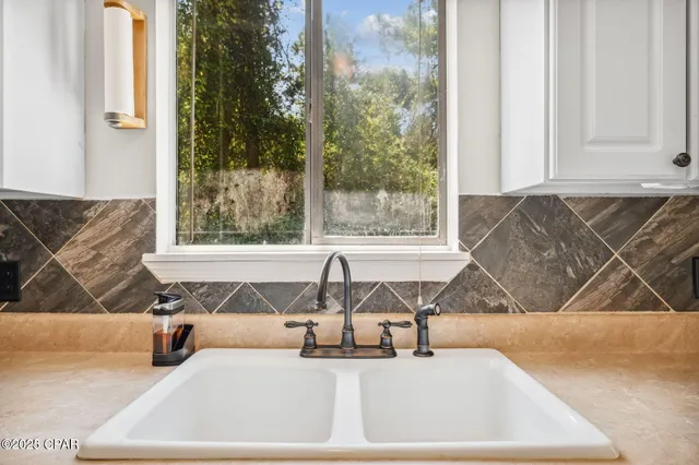 $1,800 | 206 North Arnold Road, Panama City Beach, FL 32413