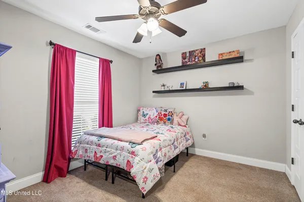 $319,500 | 115 Fairway Drive, Senatobia, MS 38668