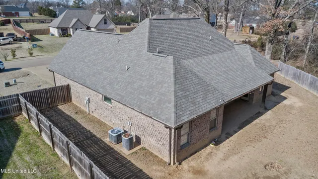 $330,000 | 115 Fairway Drive, Senatobia, MS 38668