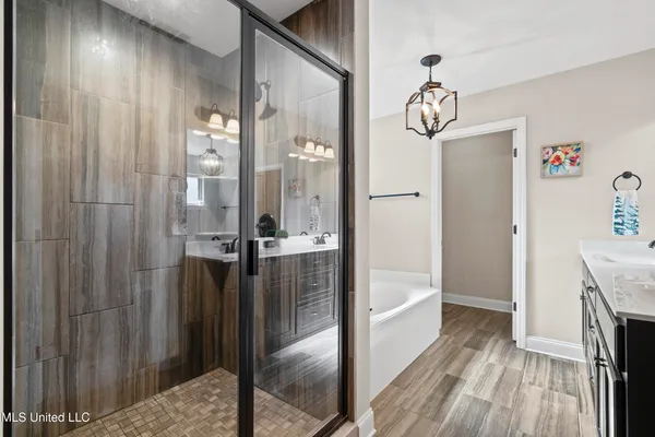 $325,000 | 115 Fairway Drive, Senatobia, MS 38668