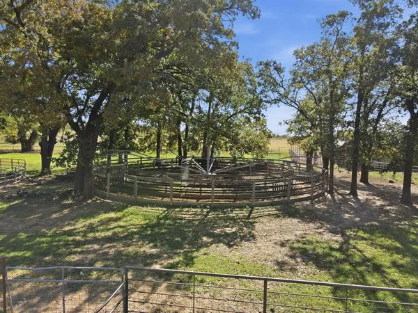 $1,499,950 | 5071 Farm To Market Road 1810, Chico, TX 76431