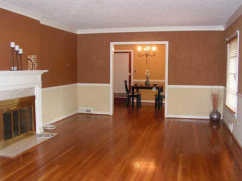 2170 Highview Road Southwest Atlanta, GA 30311 - Photo 1 of 1 Den/Family/Great Room.