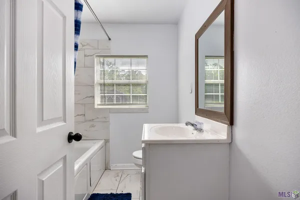 $239,000 | 15088 Highway 44, Gonzales, LA 70737