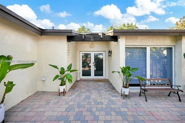 $3,900 | 13416 Southwest 108th St Circle North, Miami, FL 33186