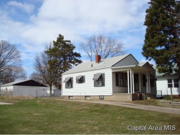 2353 South 9th Street Springfield, IL 62703 - Photo 1 of 12