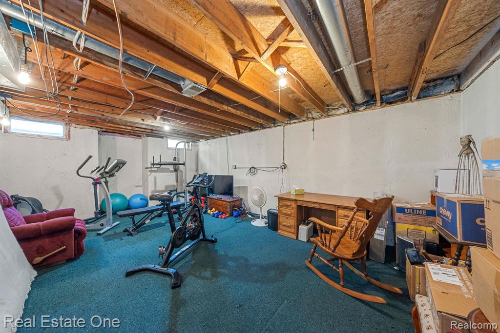911 Ridgemont Street Commerce Township, MI 48382 - Photo 31 of 44