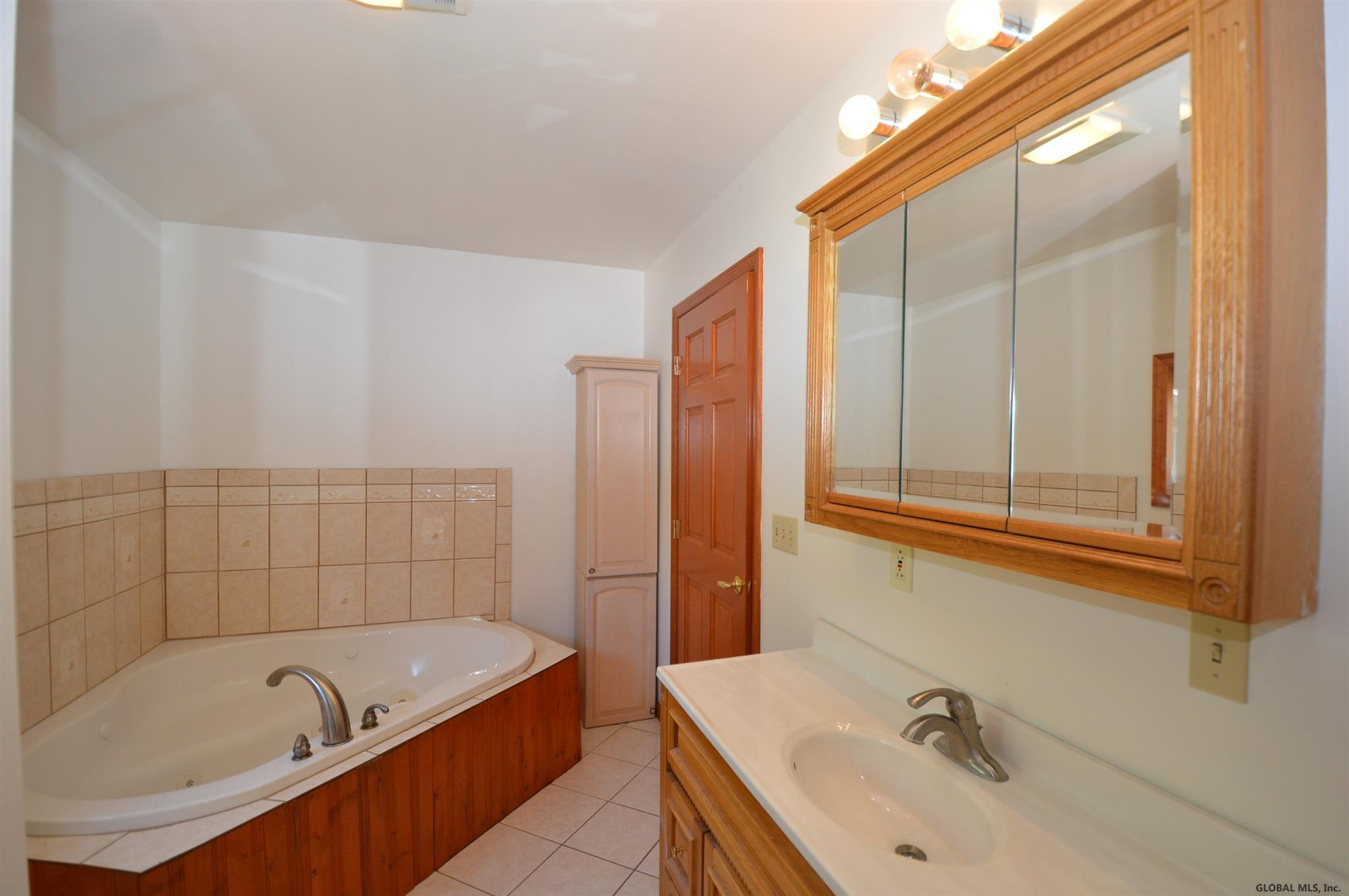 208 Priddle Point Road Gloversville, NY 12078 - Photo 20 of 43 Photo 20