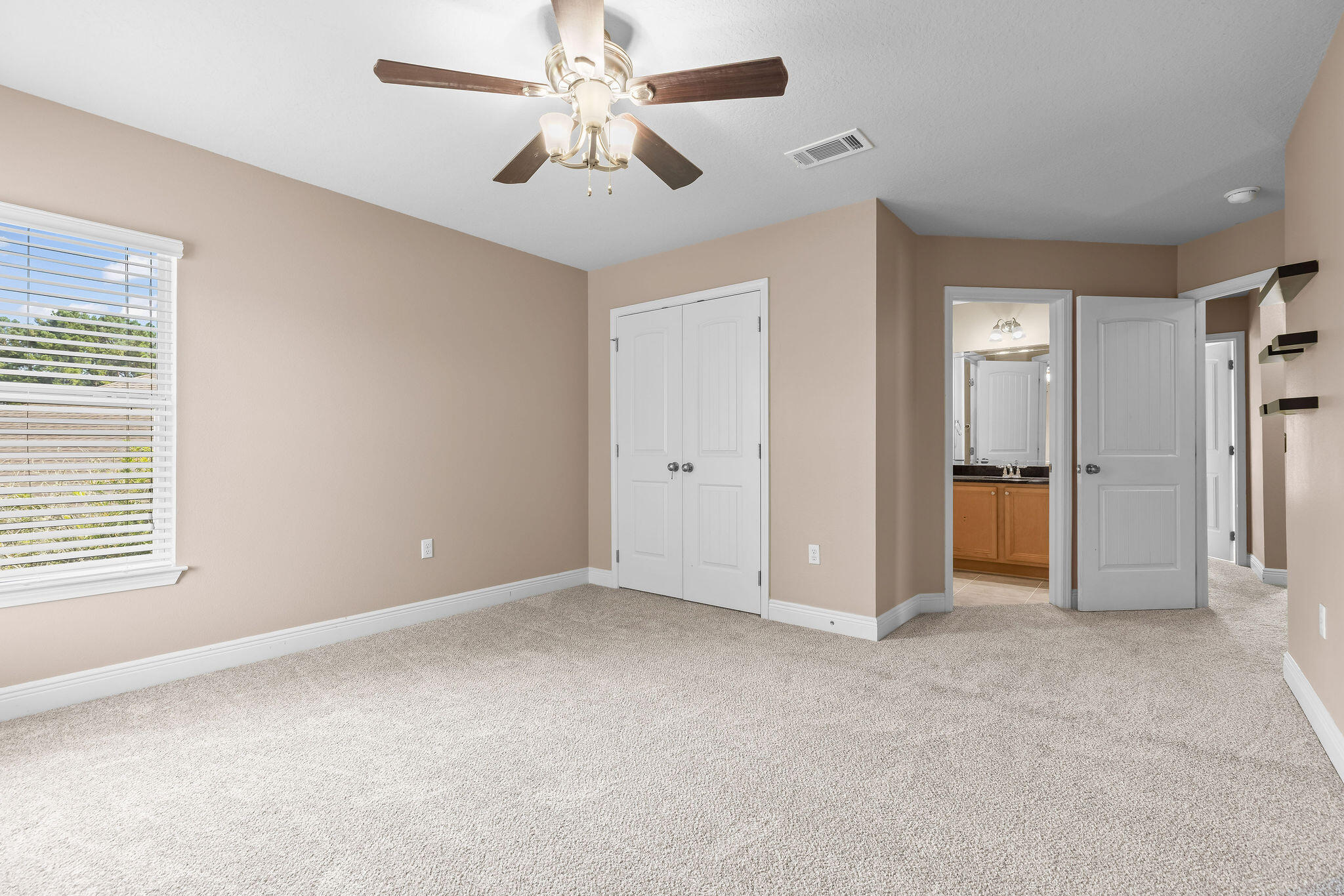 481 Windchime Way Freeport, FL 32439 - Photo 36 of 45 481WindchimeWayInterior-0487