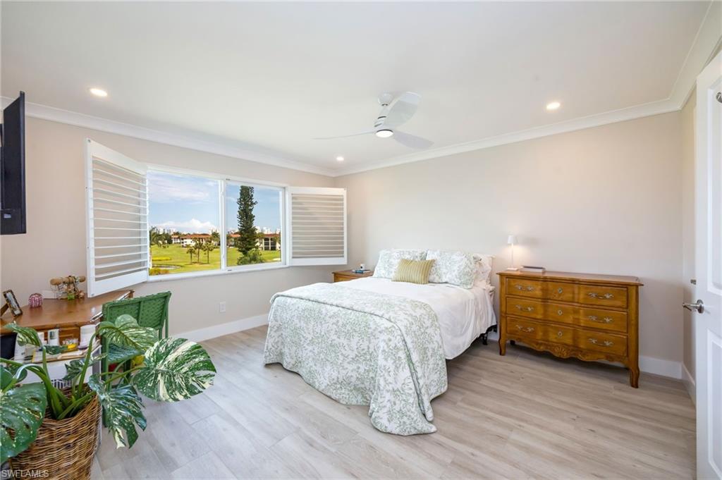 29 High Point Circle East, Unit 403 Naples, FL 34103 - Photo 16 of 50