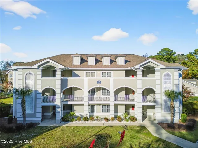 $200,000 | 908 Resort Circle, Unit 203, Sunset Beach, NC 28468