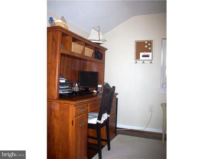 211 Redford Road Oreland, PA 19075 - Photo 12 of 21 Bedroom 3