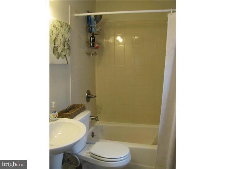 211 Redford Road Oreland, PA 19075 - Photo 17 of 21 Bathroom
