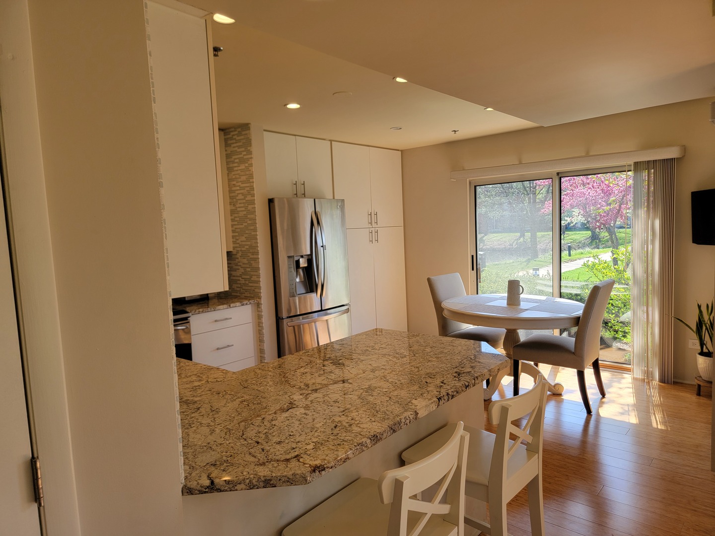 392 Kelburn Road, Unit 124 Deerfield, IL 60015 - Photo 13 of 40