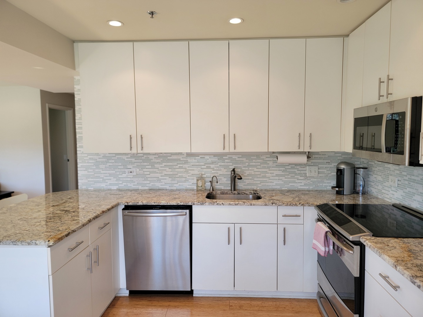 392 Kelburn Road, Unit 124 Deerfield, IL 60015 - Photo 16 of 40