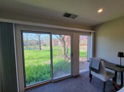 $365,000 | 392 Kelburn Road, Unit 124, Deerfield, IL 60015