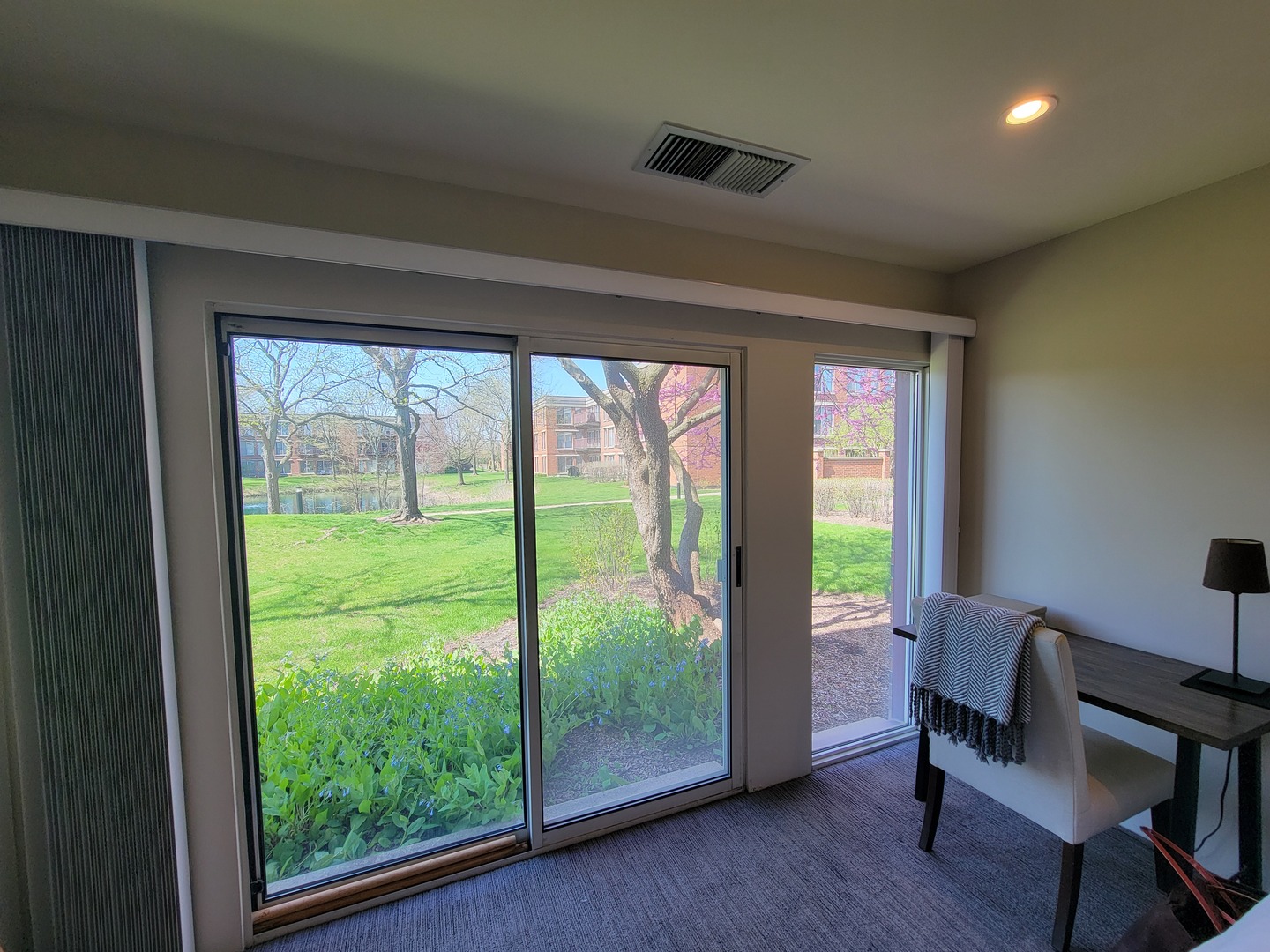 392 Kelburn Road, Unit 124 Deerfield, IL 60015 - Photo 23 of 40