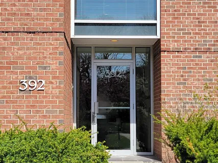 $365,000 | 392 Kelburn Road, Unit 124, Deerfield, IL 60015