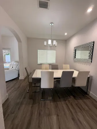 $4,000 | 718 Southeast 12th Terrace, Homestead, FL 33033