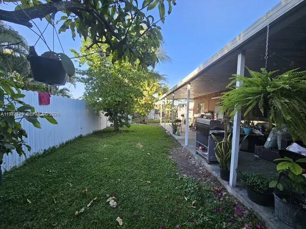 $4,000 | 718 Southeast 12th Terrace, Homestead, FL 33033