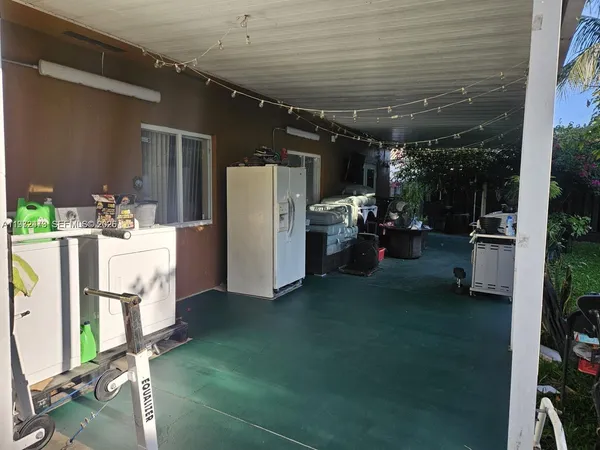 $4,000 | 718 Southeast 12th Terrace, Homestead, FL 33033