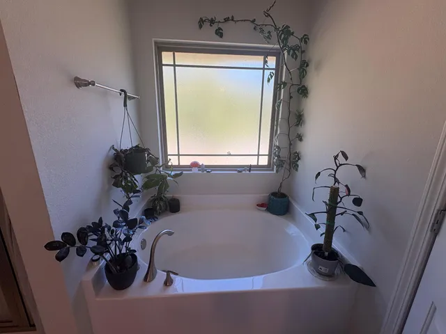 $2,700 | 5755 Marigold Loop, Crestview, FL 32539