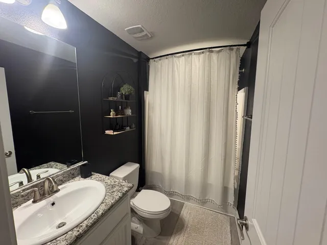 $2,700 | 5755 Marigold Loop, Crestview, FL 32539