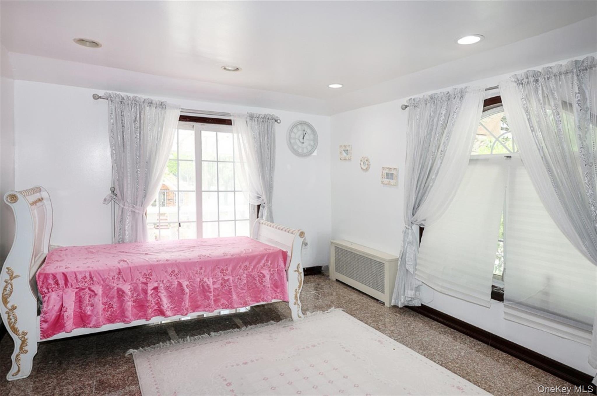 265-04 79th Avenue Queens, NY 11004 - Photo 19 of 39 Gallery Image 19