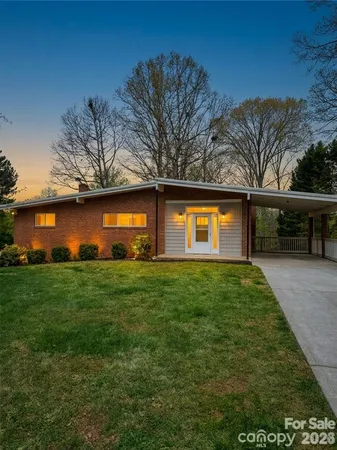 $319,900 | 3743 Crosland Road, Winston-Salem, NC 27106