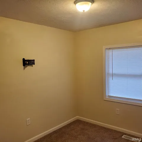 $121,900 | 307-2 North Morris Street, Farmland, IN 47340