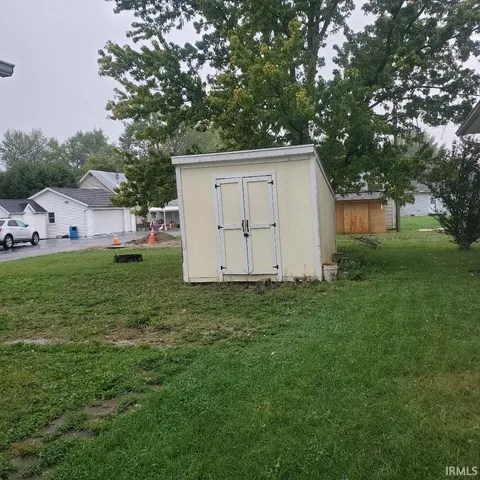 $121,900 | 307-2 North Morris Street, Farmland, IN 47340