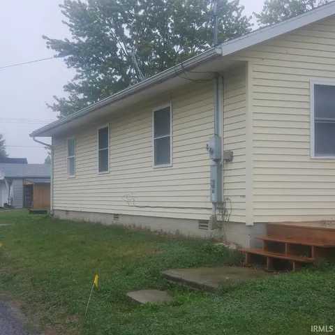 $121,900 | 307-2 North Morris Street, Farmland, IN 47340