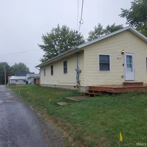 $121,900 | 307-2 North Morris Street, Farmland, IN 47340