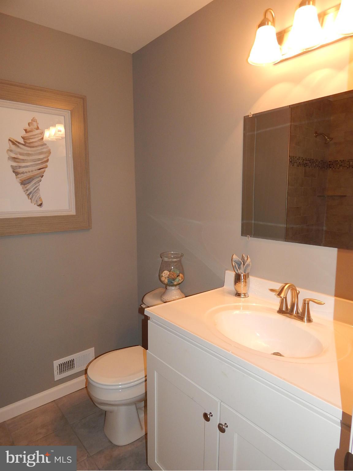 275 Ponds Wood Road Huntingtown, MD 20639 - Photo 18 of 26 Bath