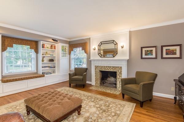 1885 Suffolk Road Columbus, OH 43221 - Photo 2 of 32