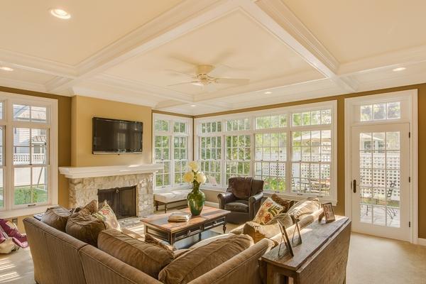 1885 Suffolk Road Columbus, OH 43221 - Photo 5 of 32