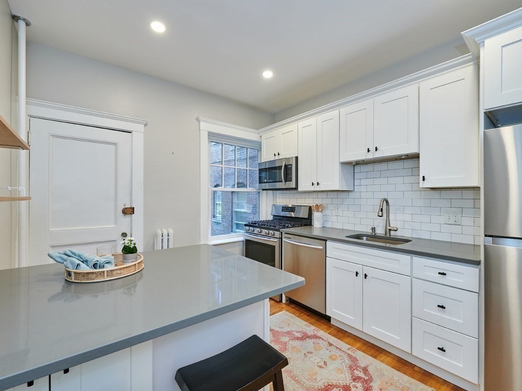 96 Naples Road, Unit 1 Brookline, MA 02446 - Photo 8 of 13